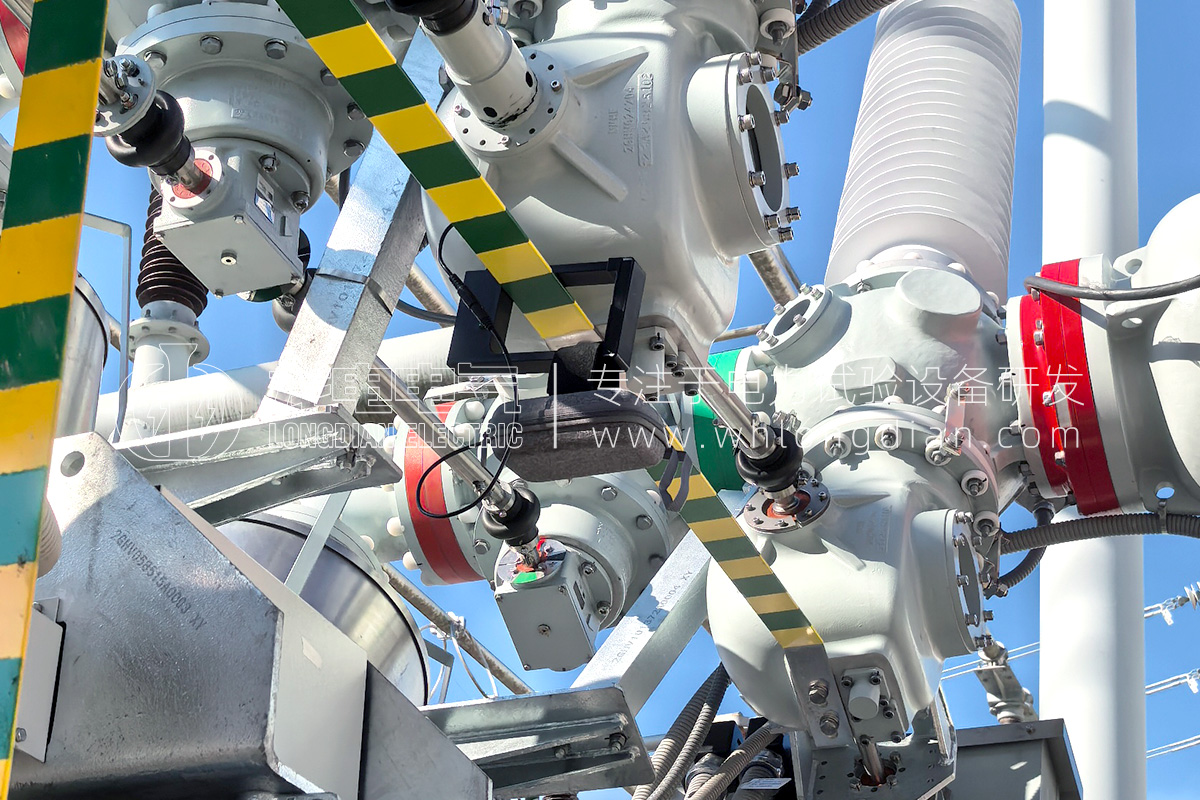 告別繁瑣收放線！武漢龍電電氣新一代無(wú)線雙端接地高壓開(kāi)關(guān)綜合特性測(cè)試儀革新上市